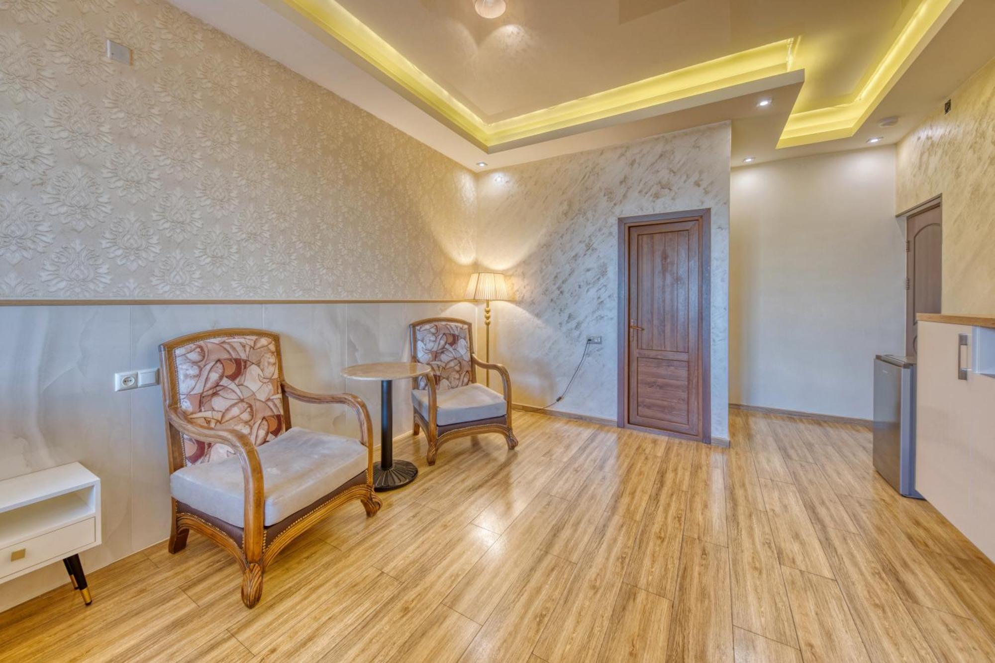 Aleppo Hotel Γιερεβάν Εξωτερικό φωτογραφία