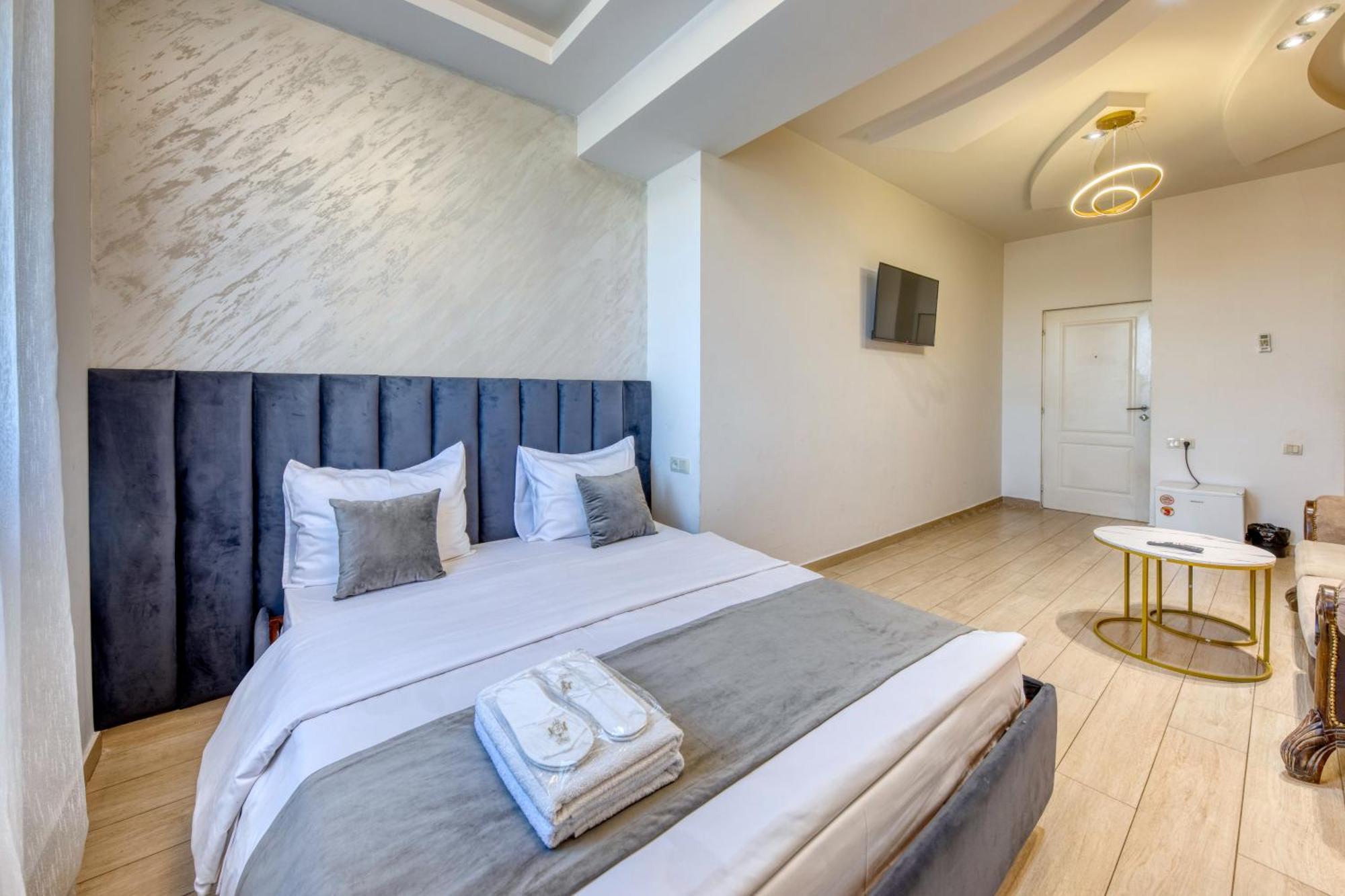 Aleppo Hotel Γιερεβάν Εξωτερικό φωτογραφία