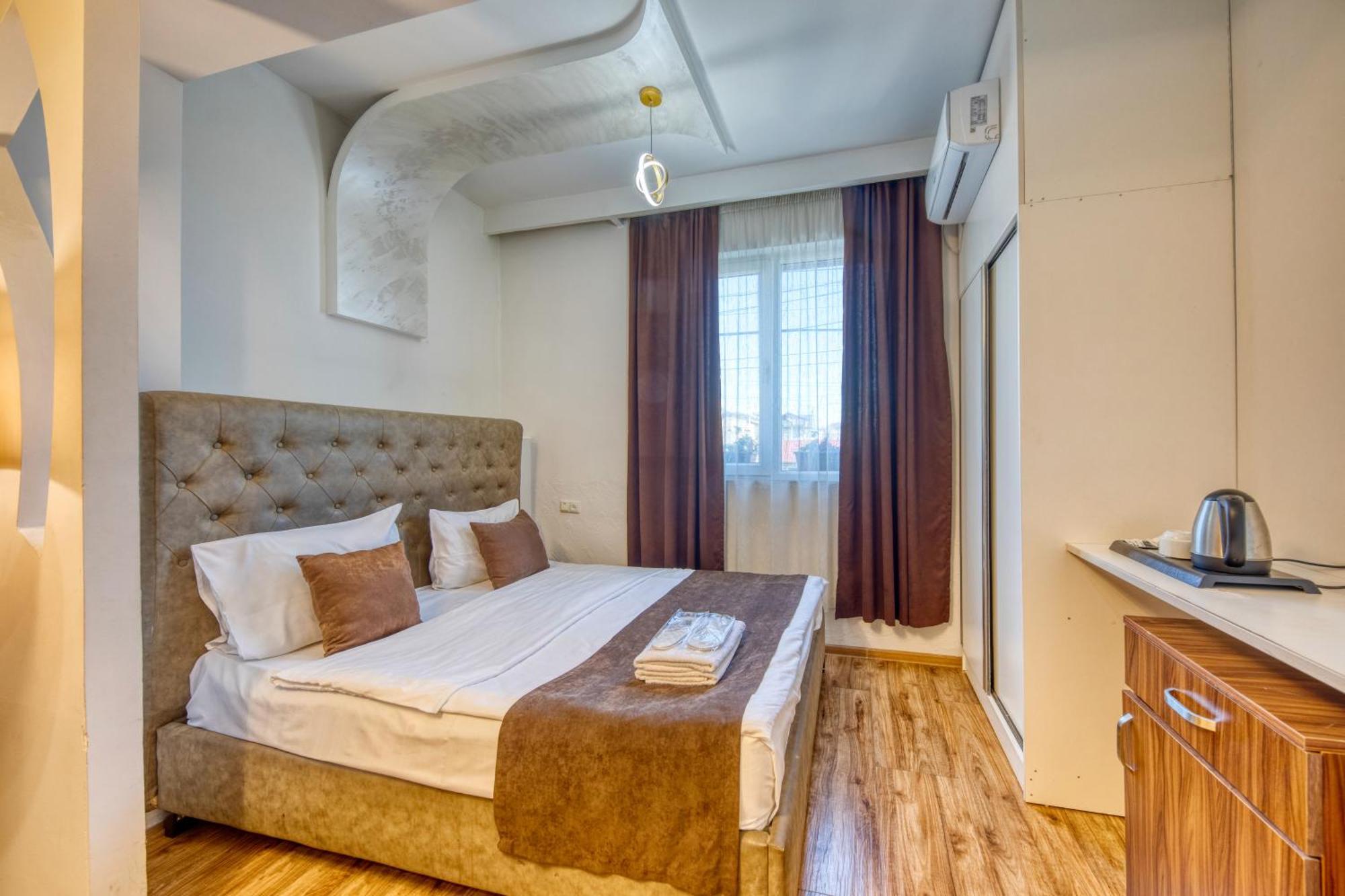 Aleppo Hotel Γιερεβάν Εξωτερικό φωτογραφία