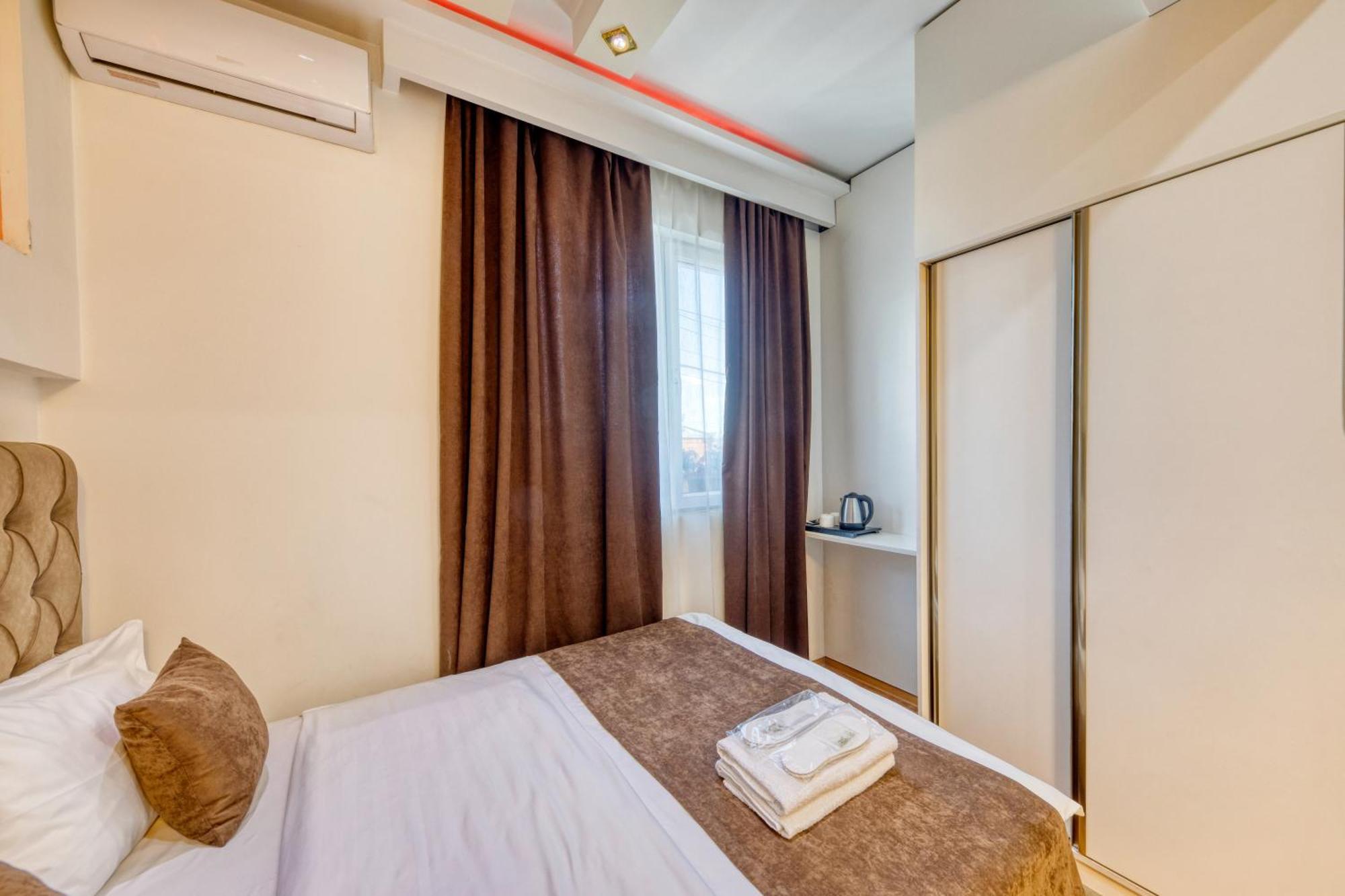 Aleppo Hotel Γιερεβάν Εξωτερικό φωτογραφία